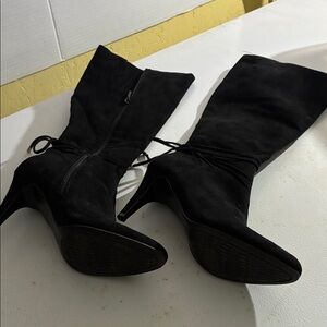 Chic Black Heeled Boots for Women